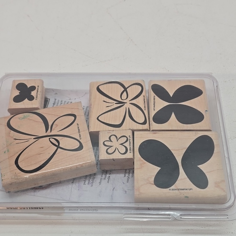 Stampin' Up! Rubber Stamps 2004 DD BOLD BUTTERFLY TWO STEP FLOWERS